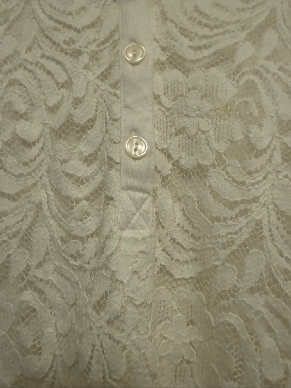 Apt. 9 Henley Blouse Featuring A Delicate Lace Overlay On Front Size 3X - Picture 2 of 7